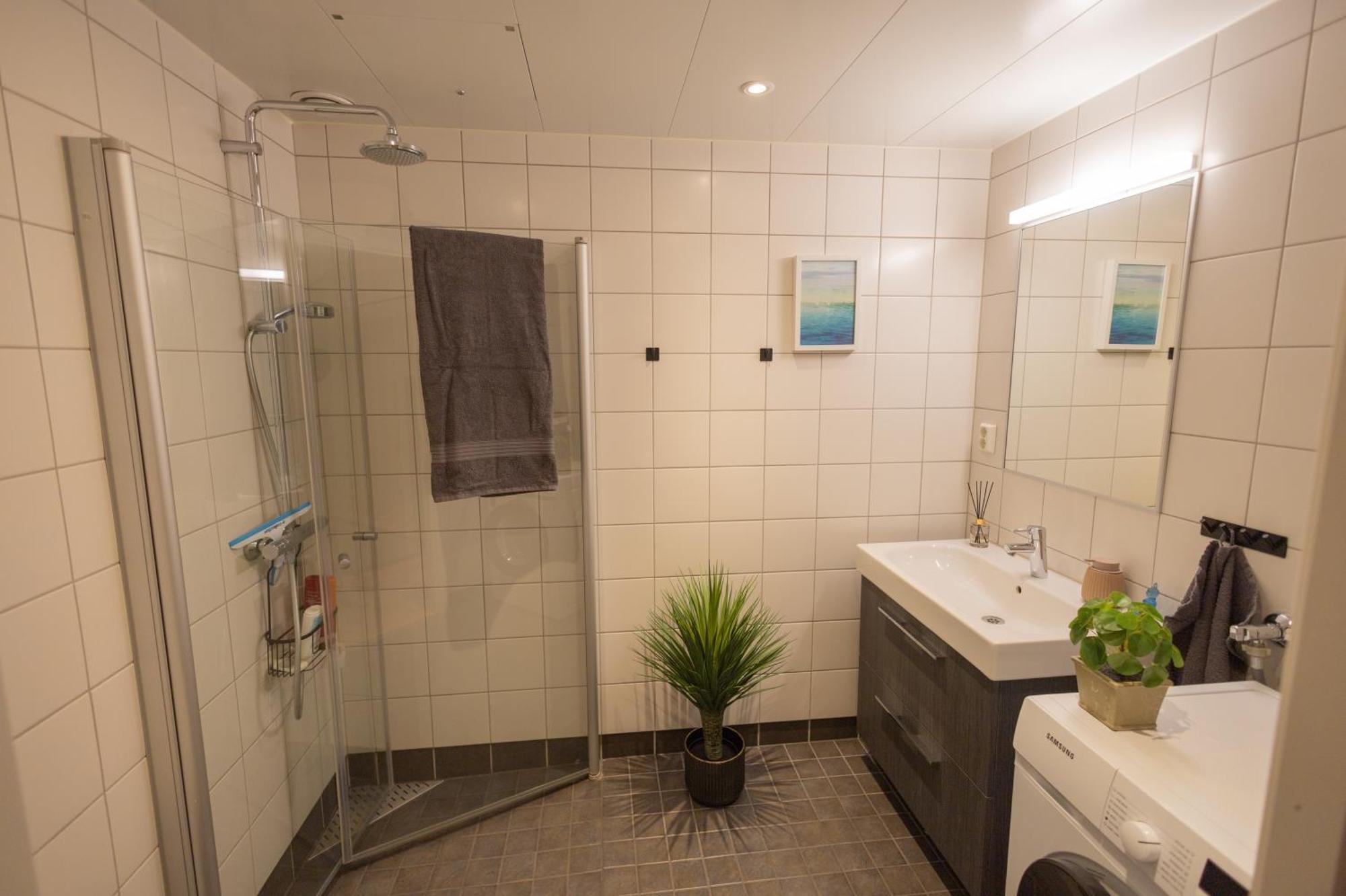 Modern Apartment - Amazing Terrace And Fjord View, Close To City Center Bergen Exterior photo
