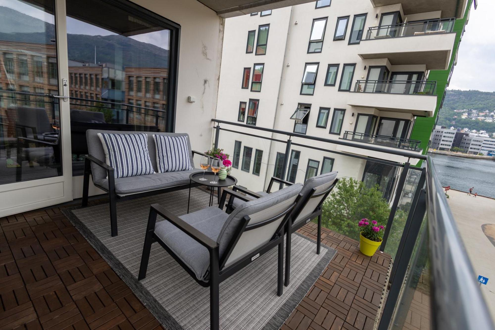 Modern Apartment - Amazing Terrace And Fjord View, Close To City Center Bergen Exterior photo